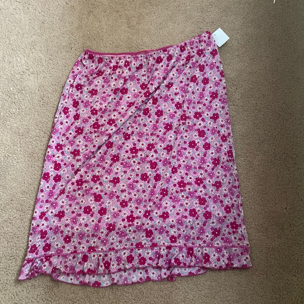 Maternity skirt really cute with a crop top